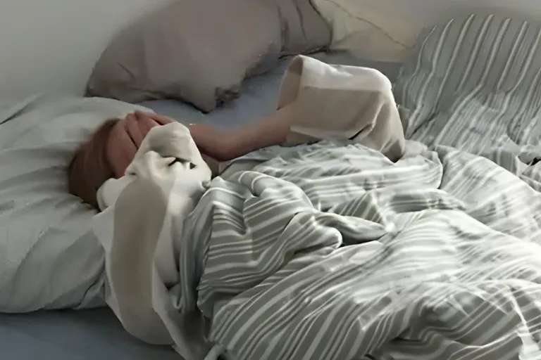 I Thought I Was Just Burned Out… But It Turns Out My Body Was Stuck in ‘Survival Mode’